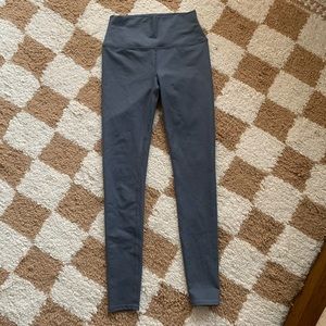 ALO yoga high waisted leggings size xs